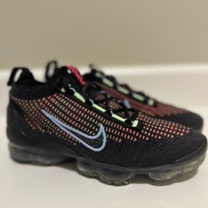 Nike Air Vapormax 2021 Flyknit women’s size 7.5